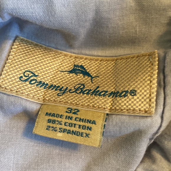 Tommy Bahama men’s flat front size 32 oyster shell shorts - Picture 2 of 4